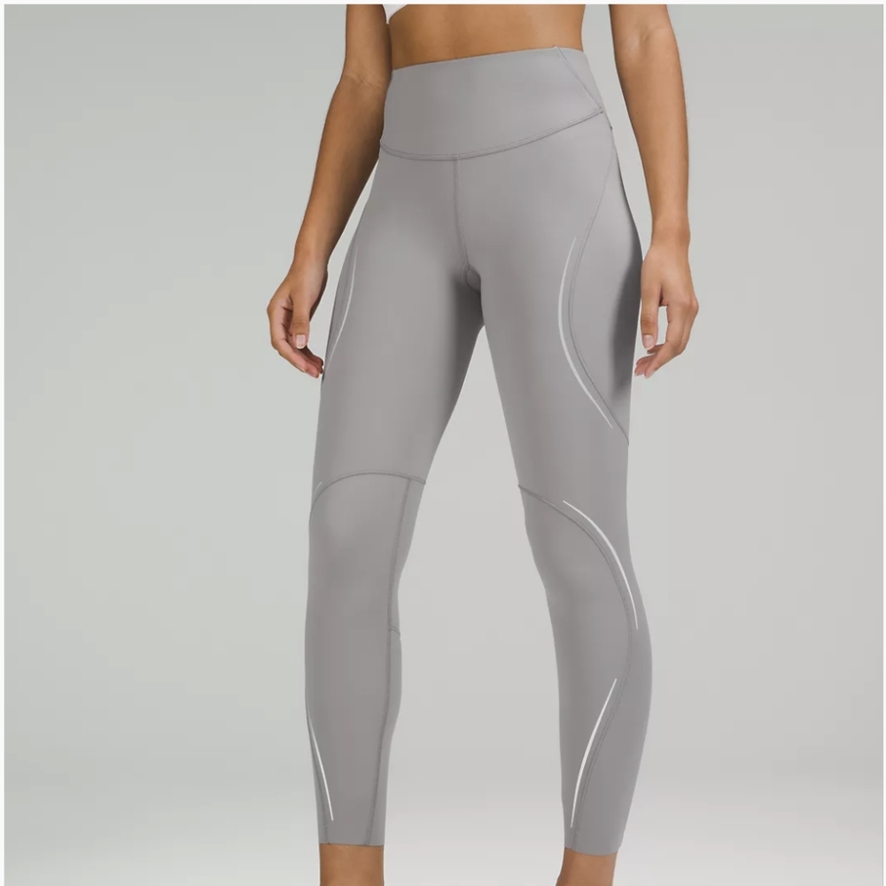 NWT Lululemon, Base Pace HR 23" Reflective, 8